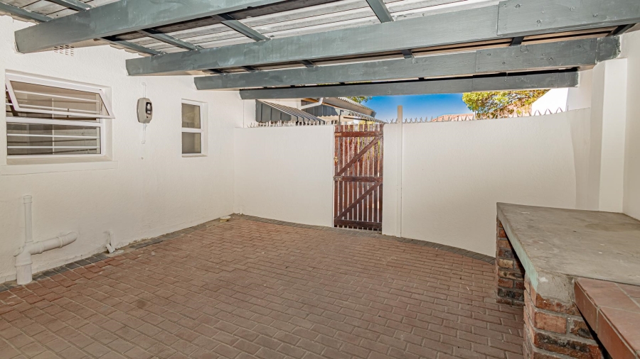11 Bedroom Property for Sale in Richmond Estate Western Cape